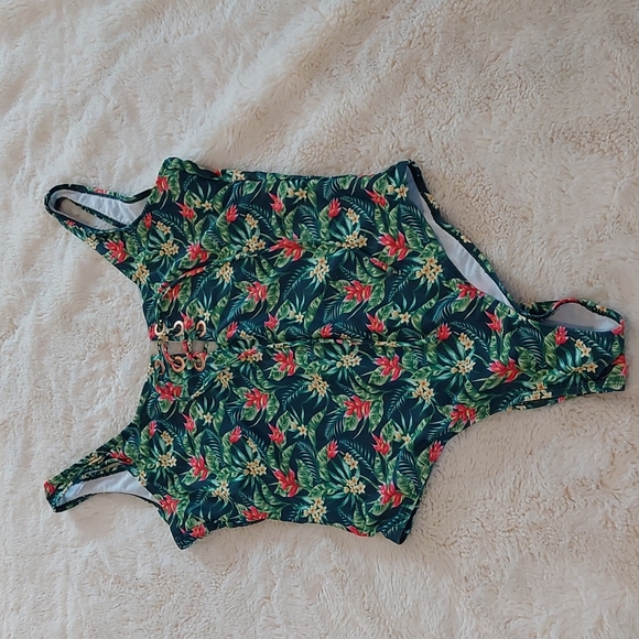 Emme Jordan Swim suit - Picture 1 of 6